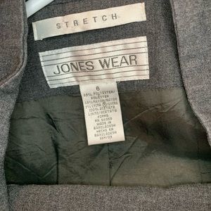 Jones Wear Suit Skirt Set Gray Size 6